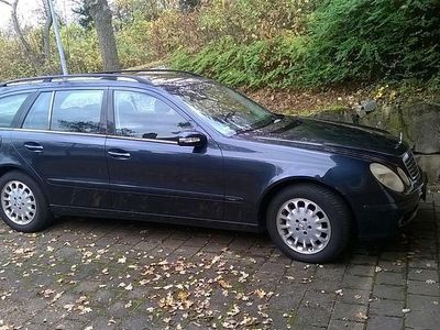 Mercedes E200