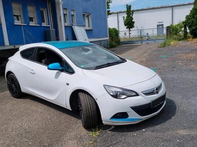 Opel Astra GTC