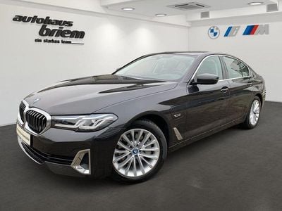 Gebraucht BMW 530e 292 PS (214 kW) 2022 Grau Limousine