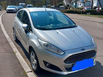 Gebraucht Ford Fiesta SYNC Edition 80 PS (58 kW) 2014 Silber Kleinwagen