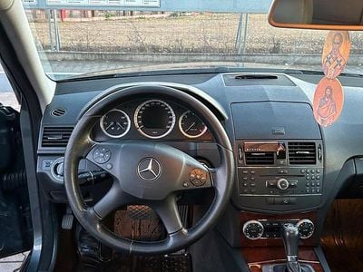Gebraucht Mercedes C320 224 PS (164 kW) 2008 Grau Limousine