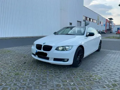 Gebraucht BMW 320 Cabriolet Comfort Edition 170 PS (125 kW) 2009 Weiß Cabrio