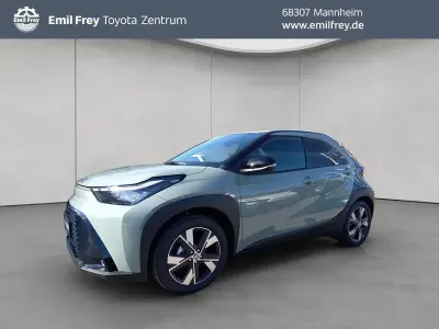 Neu Toyota Aygo X 116 PS (85 kW) 2026 Grau SUV