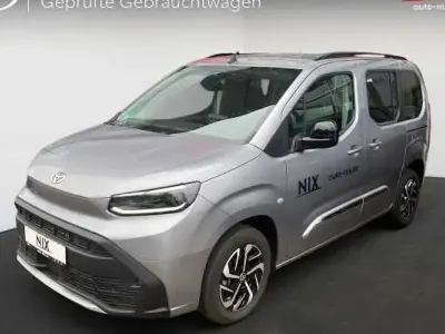 Gebraucht Toyota Proace Verso City 100 kW (136 PS) 2025 Silber Kombi