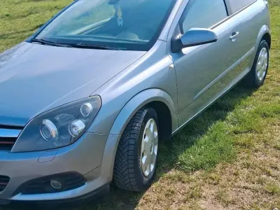 Gebraucht Opel Astra GTC Sport 140 PS (102 kW) 2006 Andere farben Coupé