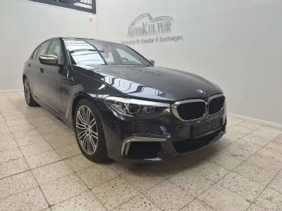 Gebraucht BMW 550 M Sport 530 PS (389 kW) 2020 Sophistograu brillanteffekt me Limousine
