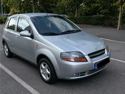 Gebraucht Chevrolet Kalos 95 PS (69 kW) 2005 Silber Kleinwagen