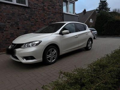Gebraucht Nissan Pulsar 116 PS (85 kW) 2016 Weiß Kleinwagen