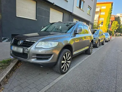 Gebraucht VW Touareg 239 PS (175 kW) 2009 Grau SUV
