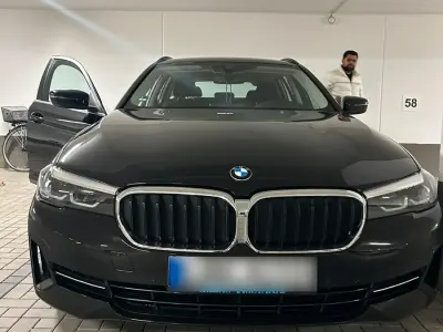 Gebraucht BMW 520 Luxury Line 190 PS (139 kW) 2020 Schwarz Kombi