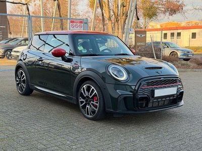 Gebraucht Mini John Cooper Works 231 PS (169 kW) 2022 Grün Kleinwagen