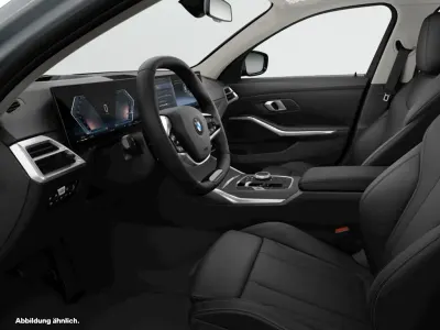 Gebraucht BMW 318 156 PS (114 kW) 2025 Skyscraper grau metallic Kombi