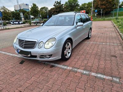 Mercedes E280