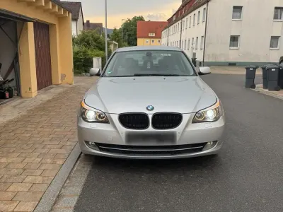 Gebraucht BMW 520 177 PS (130 kW) 2004 Grau Limousine