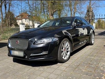 Second-hand Jaguar XJ Luxury 300 CP (220 kW) 2018 Negru Berlinǎ