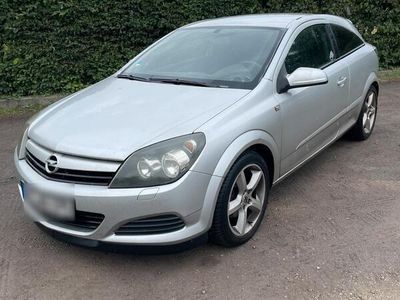 Opel Astra GTC