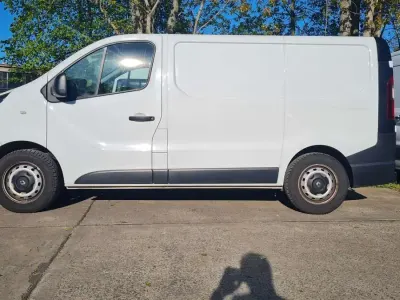 Gebraucht Renault Trafic 95 PS (69 kW) 2020 Weiß Van / Kleinbus