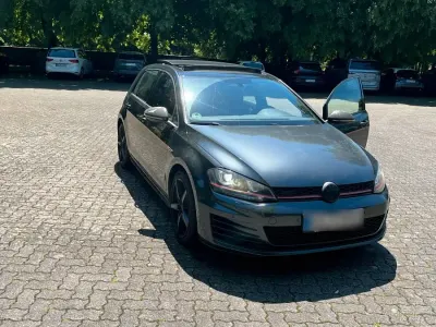 Gebraucht VW Golf VII GTI 220 PS (161 kW) 2015 Grau Limousine