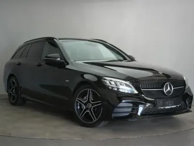 Gebraucht Mercedes C220 AMG 194 PS (142 kW) 2021 Schwarz Limousine