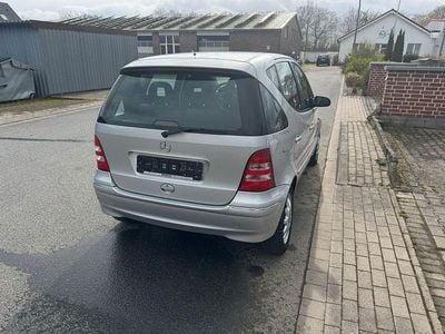 Gebraucht Mercedes A160 Elegance 102 PS (75 kW) 2003 Silber Van / Kleinbus
