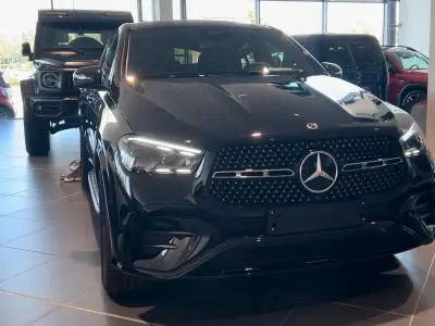 Gebraucht Mercedes GLE300 269 PS (197 kW) 2023 Schwarz SUV
