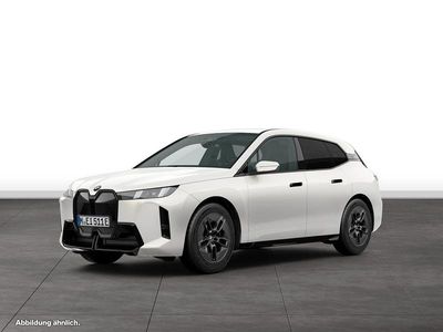 Second-hand BMW iX M Sport 300 kW (408 CP) 2025 Alb SUV