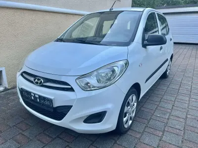 Gebraucht Hyundai i10 Edition 69 PS (50 kW) 2011 Weiss Kleinwagen
