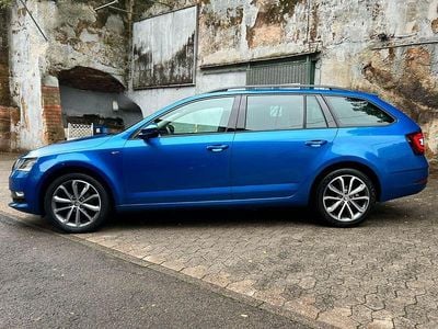Blau Gebraucht 2019 Skoda Octavia Soleil Kombi | 12.600 € (Guter Preis)