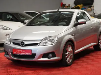 Gebraucht Opel Tigra Sport 125 PS (91 kW) 2006 Silber Cabrio