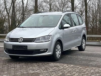 Silber Gebraucht 2011 VW Sharan Trendline Van / Kleinbus | 8.490 € (Superpreis)
