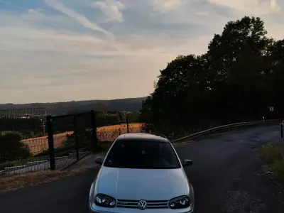 Gebraucht VW Golf IV GTI 200 PS (147 kW) 1998 Silber Kleinwagen