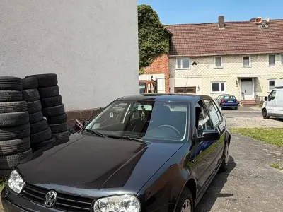 Gebraucht VW Golf IV 102 PS (75 kW) 2003 Schwarz Kleinwagen