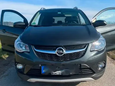 Gebraucht Opel Karl Rocks 73 PS (53 kW) 2019 Grau Kleinwagen