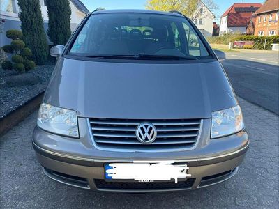Gebraucht VW Sharan Comfortline 116 PS (85 kW) 2009 Grau Van / Kleinbus