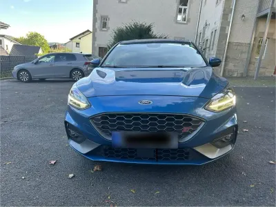 Gebraucht Ford Focus ST 2019 Blau Limousine