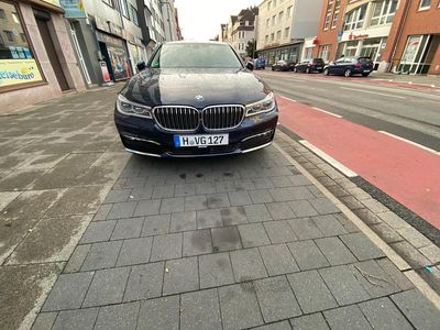 BMW 730