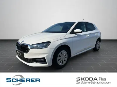Gebraucht Skoda Fabia Ambition 95 PS (69 kW) 2023 Candyweiß Kleinwagen