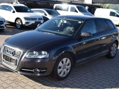 Gebraucht Audi A3 Attraction 105 PS (77 kW) 2012 Schwarz Kleinwagen