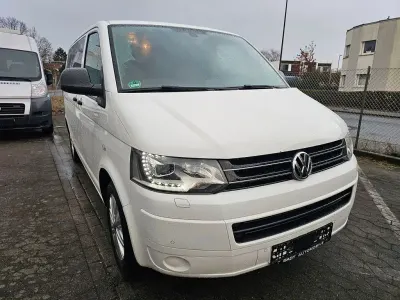 Gebraucht VW Multivan 140 PS (102 kW) 2015 Weiß Van / Kleinbus
