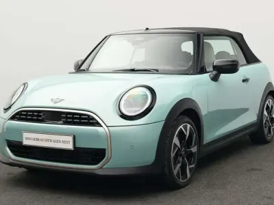 Brugt Mini Cooper Cabriolet Favoured 163 HK (119 kW) 2025 Grøn Cabriolet