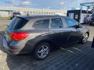 Gebraucht Opel Astra Sport 110 PS (80 kW) 2011 Grau Kombi