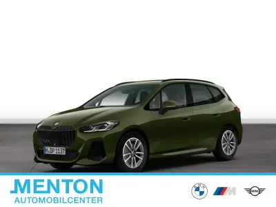 Gebraucht BMW 220 Active Tourer Sport Line 156 PS (114 kW) 2025 Grün Van / Kleinbus
