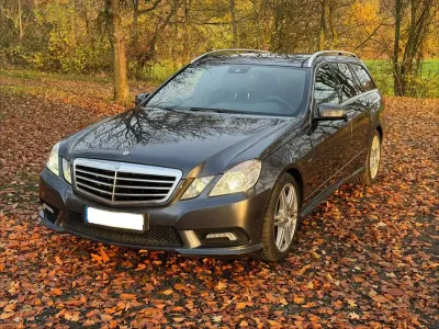 Gebraucht Mercedes E200 Avantgarde 184 PS (135 kW) 2010 Grau Kombi