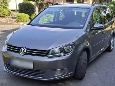 Gebraucht VW Touran Comfortline 140 PS (102 kW) 2010 Grau Van / Kleinbus