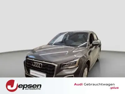 Gebraucht Audi Q2 S-Line 150 PS (110 kW) 2025 Daytonagrau perleffekt SUV