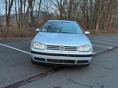 Gebraucht VW Golf IV 90 PS (66 kW) 1998 Grau Kleinwagen