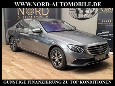 Gebraucht Mercedes E220 Exclusive 194 PS (142 kW) 2019 Selenitgrau metallic (metallic) Limousine