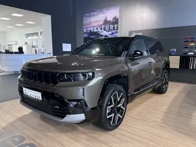 Nouă Jeep Compass 156 kW (213 CP) 2026 Maro SUV