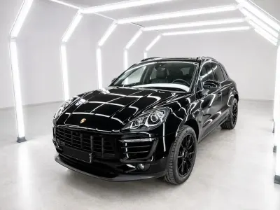 Używany Porsche Macan Basis 252 KM (185 kW) 2018 Czarny SUV