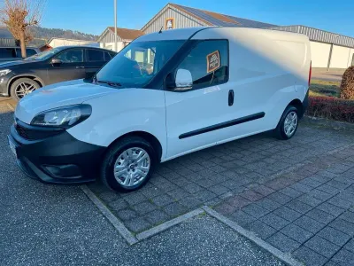 Gebraucht Fiat Doblò 95 PS (69 kW) 2019 Weiß Van / Kleinbus